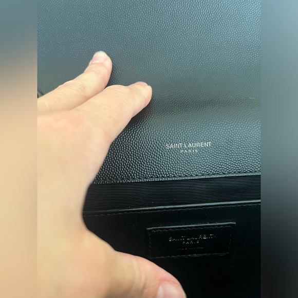 SOLD - Authentic BLACK Envelope Triquilt Medium YSL Shoulder Bag in Leather - Picture 9 of 11